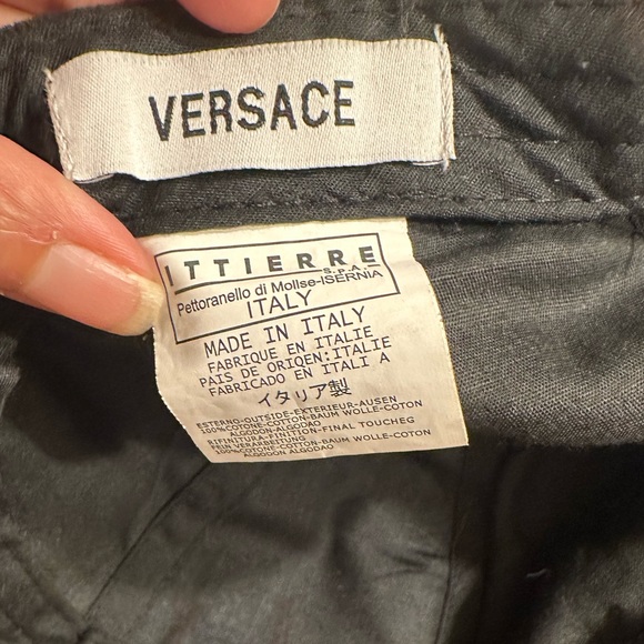 Versace Black Cap with Colorful Embroidery - Picture 6 of 6